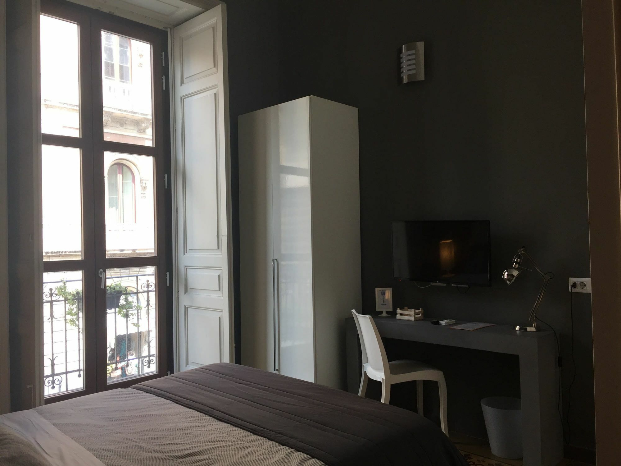 Ottomood Ala Ovest Catania Centro Bed & Breakfast Екстериор снимка